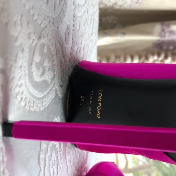 Tom Ford Hot Pink Satin Pumps - Picture 3 of 9
